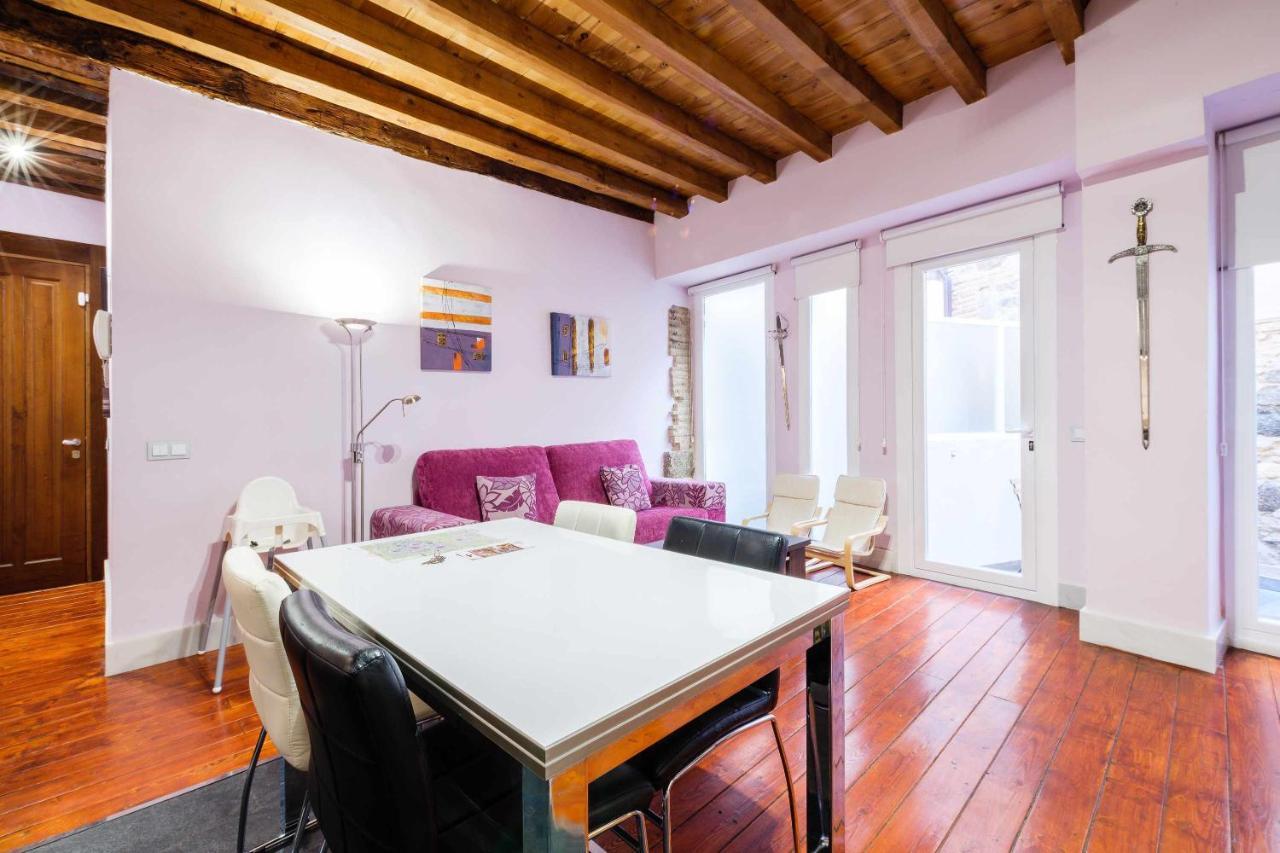 Apartamento Con Patio Junto A La Catedral By Toledo Ap Bagian luar foto