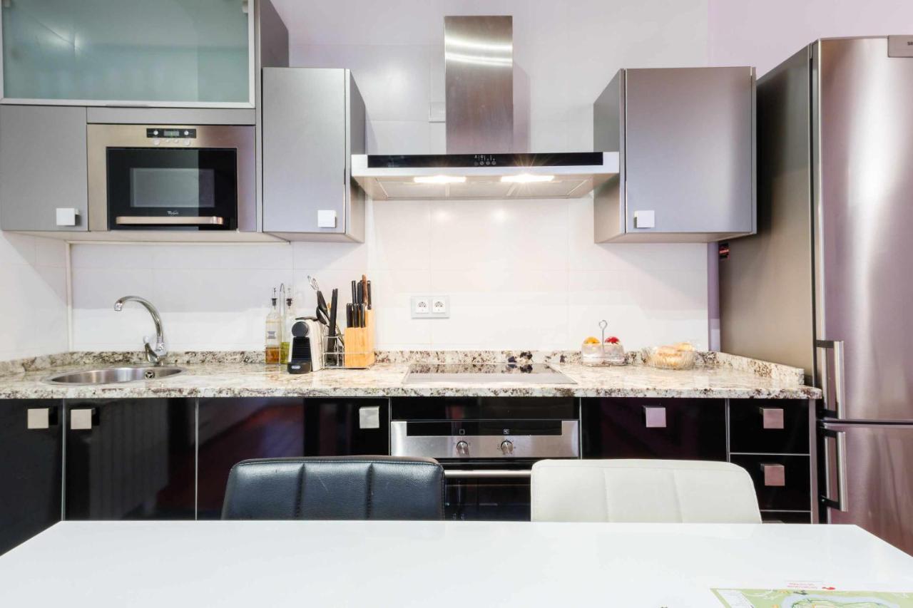 Apartamento Con Patio Junto A La Catedral By Toledo Ap Bagian luar foto