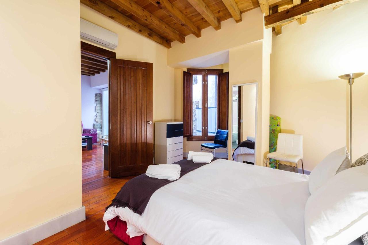 Apartamento Con Patio Junto A La Catedral By Toledo Ap Bagian luar foto