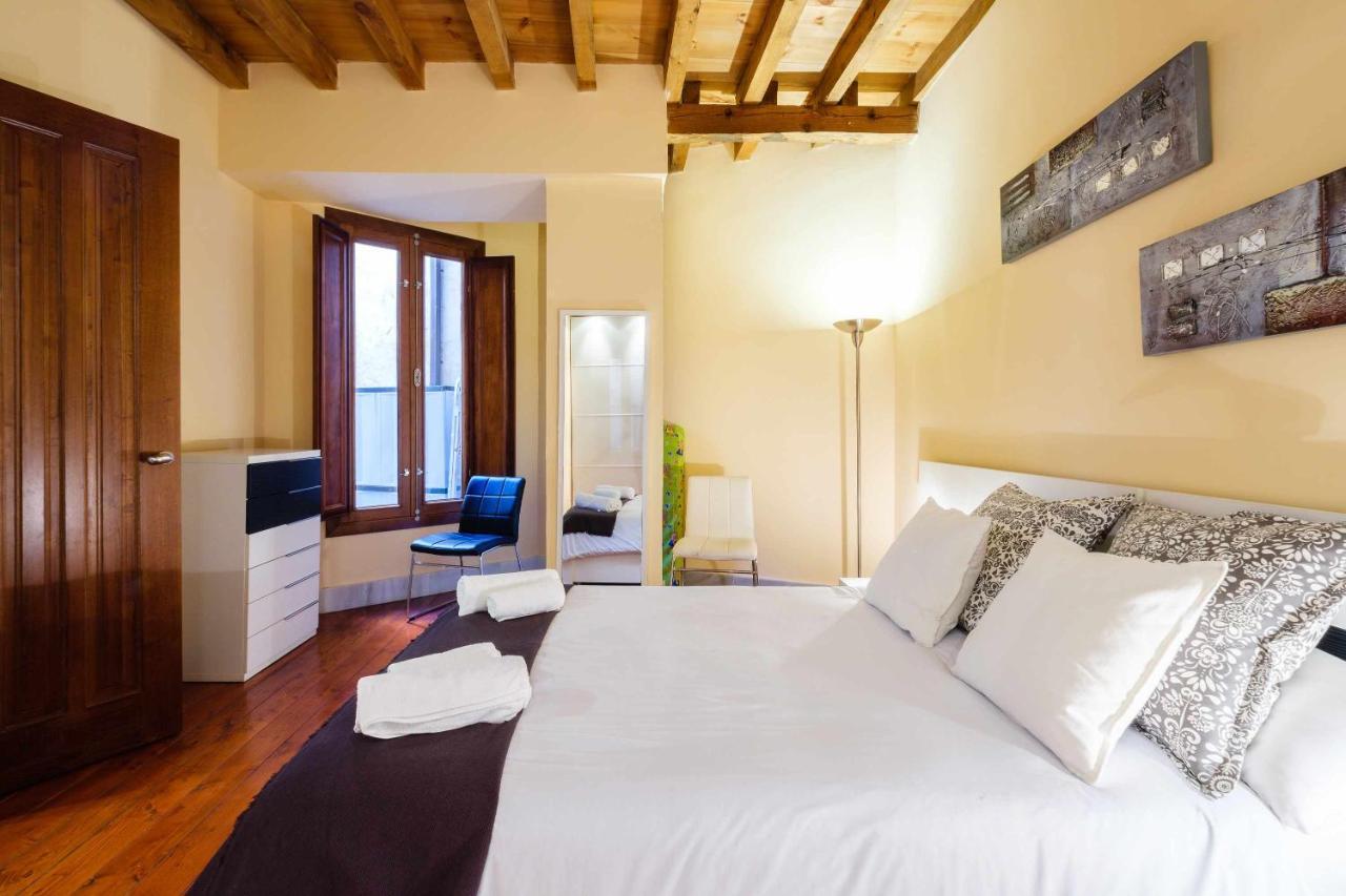 Apartamento Con Patio Junto A La Catedral By Toledo Ap Bagian luar foto